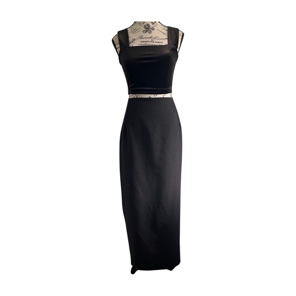 🇨🇦 90s Minimalist Soft Goth Black Maxi Skirt – Size XL